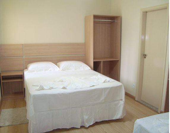 Hotel Perez Pouso Alegre Habitación foto